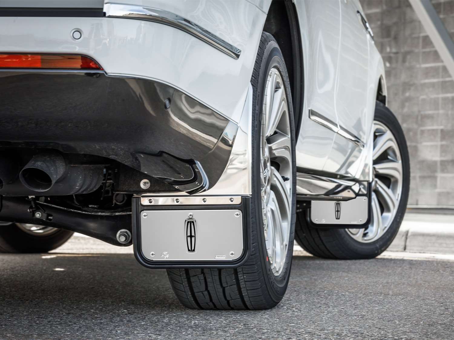 Navigator 2018-2021 Gatorback Splash Guards Rear Pair