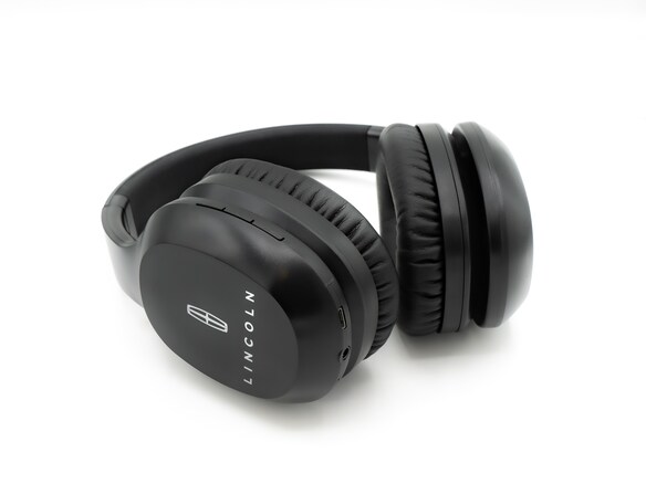 Auriculares Bluetooth Navigator 2025 para el sistema de entretenimiento del asiento trasero EVOLVE Imagen principal