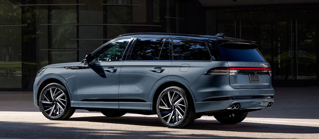 A 2027 Lincoln Aviator® Black Label™ SUV with the Special Edition Package