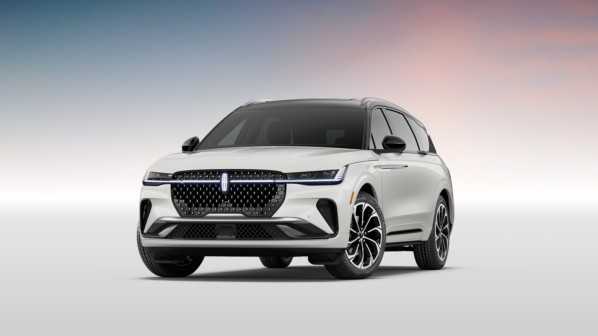 Nautilus shown in White Platinum Metallic Tri-Coat.