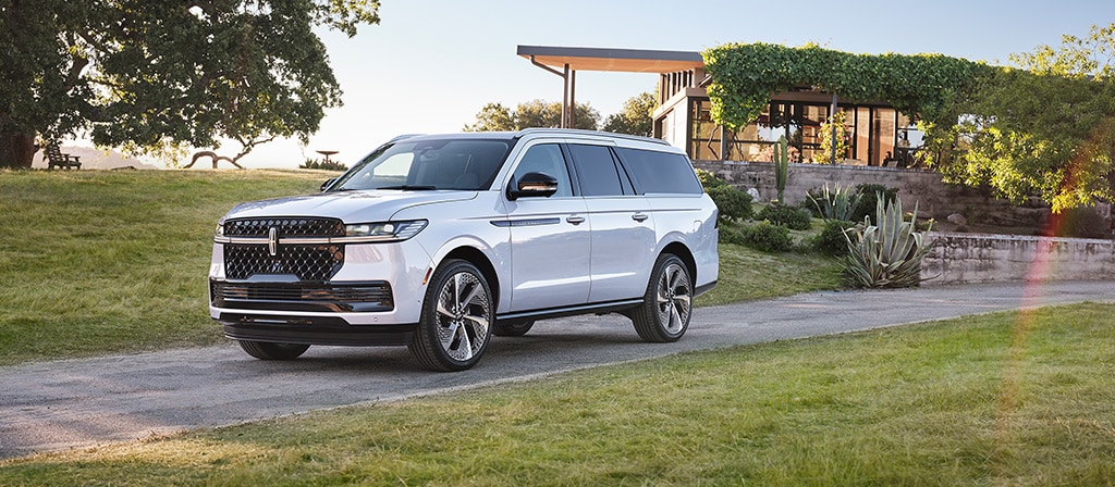 The 2026 Lincoln Black Label Navigator® SUV with the Atmospheric theme features unique exterior copper-colored details