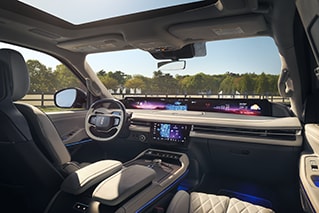 The interior of a 2027 Lincoln Navigator® Black Label™ model