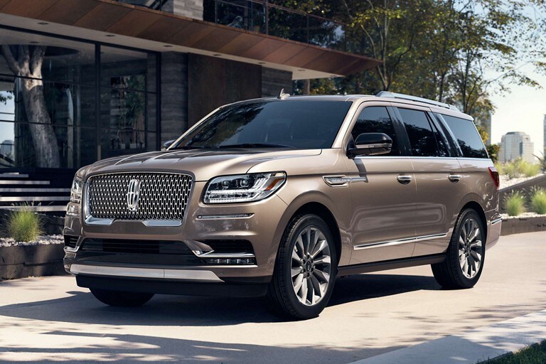 Lincoln Mkc Vs Mkx Navigator Luxury Suv Crossover Comparison Explore The Lincoln Navigator Large Luxury Suv