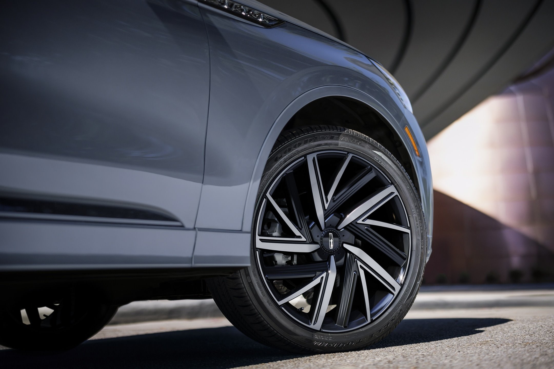 The wheel of a 2025 Lincoln Aviator.