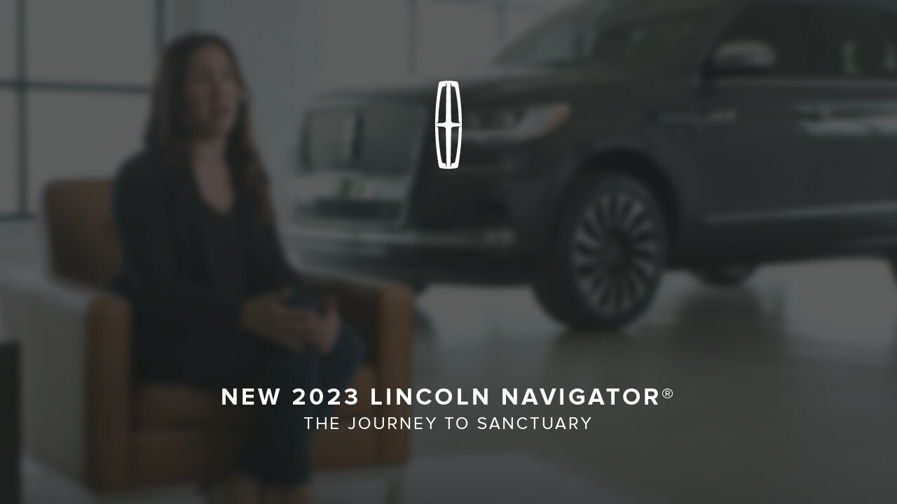 Lincoln experts discuss updates to the new 2023 Lincoln Black Label Navigator and show off details in a studio.
