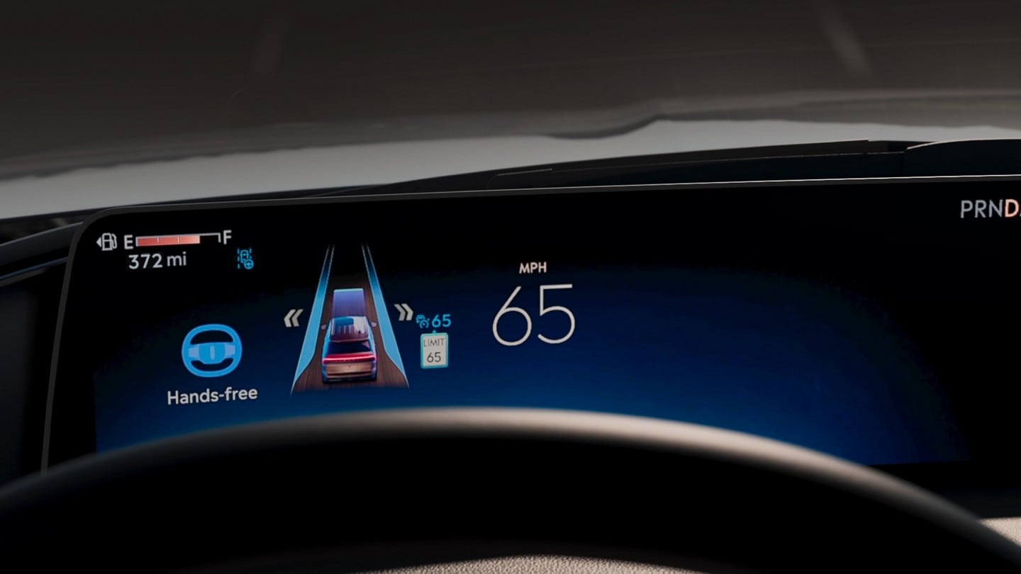 A 2025 Lincoln Navigator® Is being Driven on a Hands-Free Blue Zone Highway