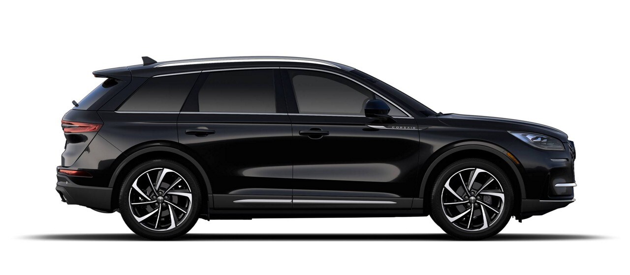 Vista de perfil de una SUV Lincoln Corsair 2023