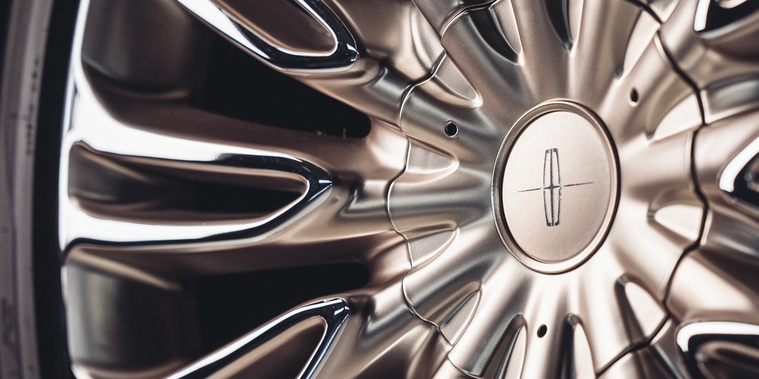 The wheel details of the Lincoln Aviator SUV Shinola concept is shown here.