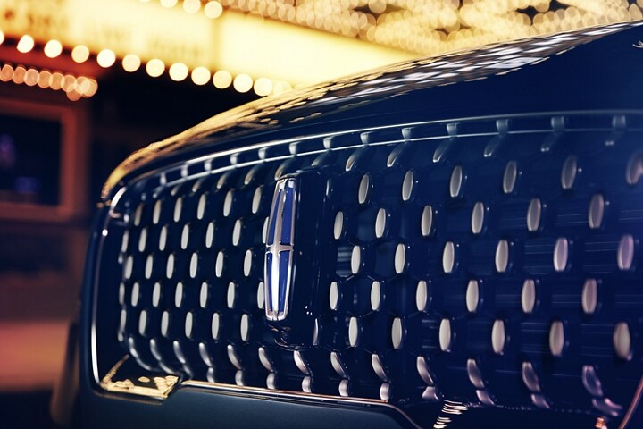 The front grille of the Lincoln Corsair Grand Touring is shown here