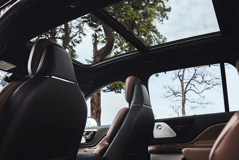 Se muestra la pantalla central de una Lincoln Aviator® 2023.