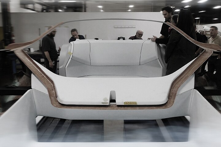 A rendering of the exterior of the Lincoln Star Concept vehicle is shown here.