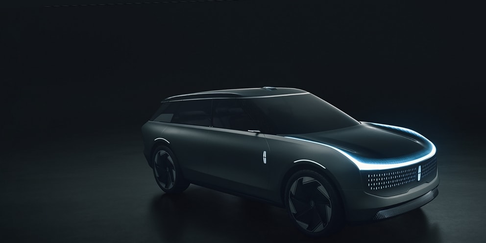 Aquí se muestra el vehículo Lincoln Star Concept iluminado en la oscuridad.