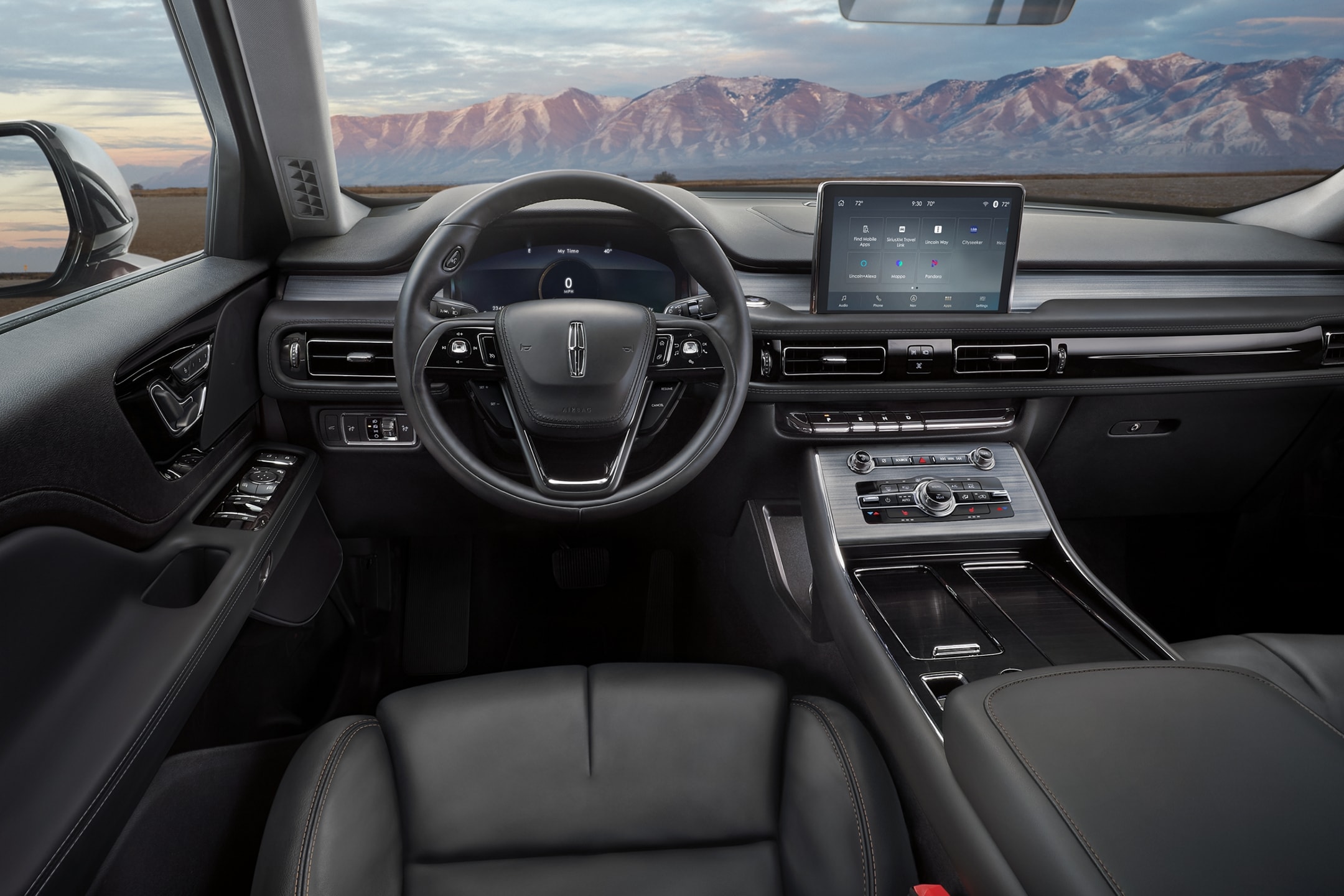 The interior of the Lincoln Aviator.