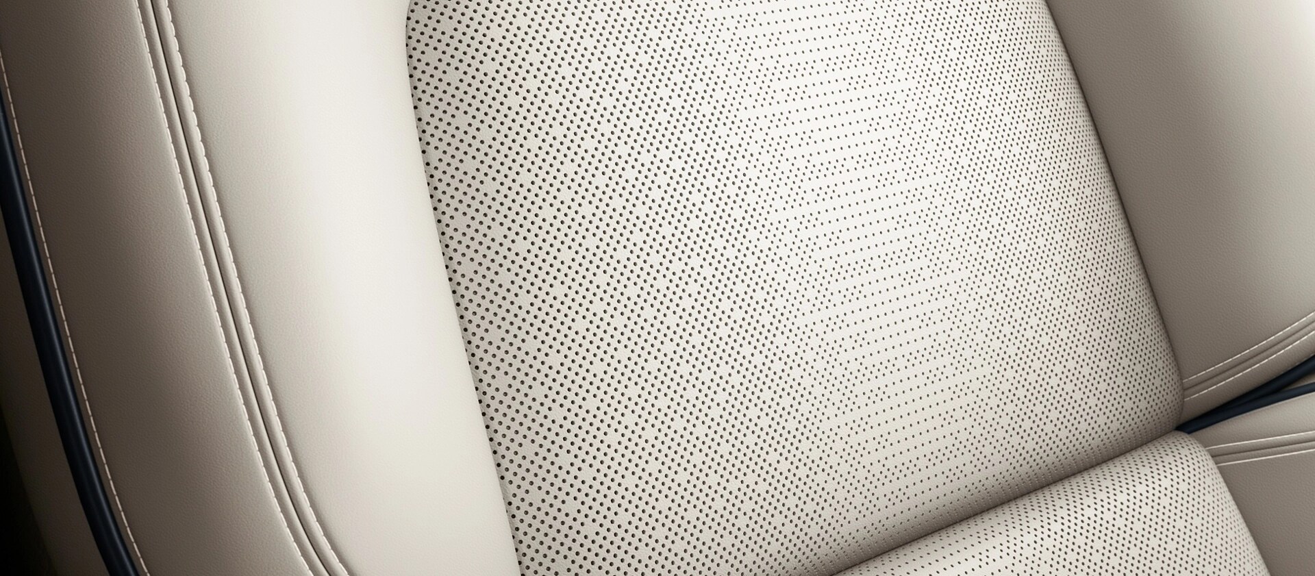 Rich materials of a 2025 Lincoln Black Label Aviator® SUV with the moonbeam interior theme