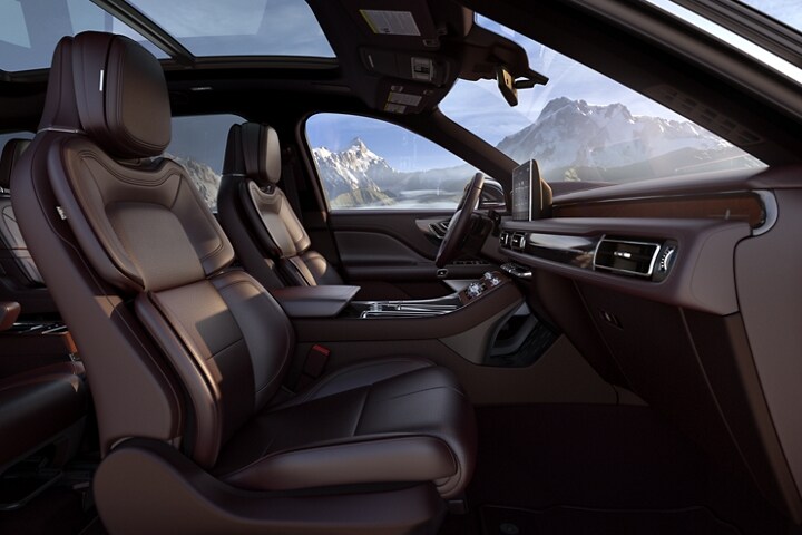 El interior de una Lincoln Black Label Aviator® con el tema Destination.