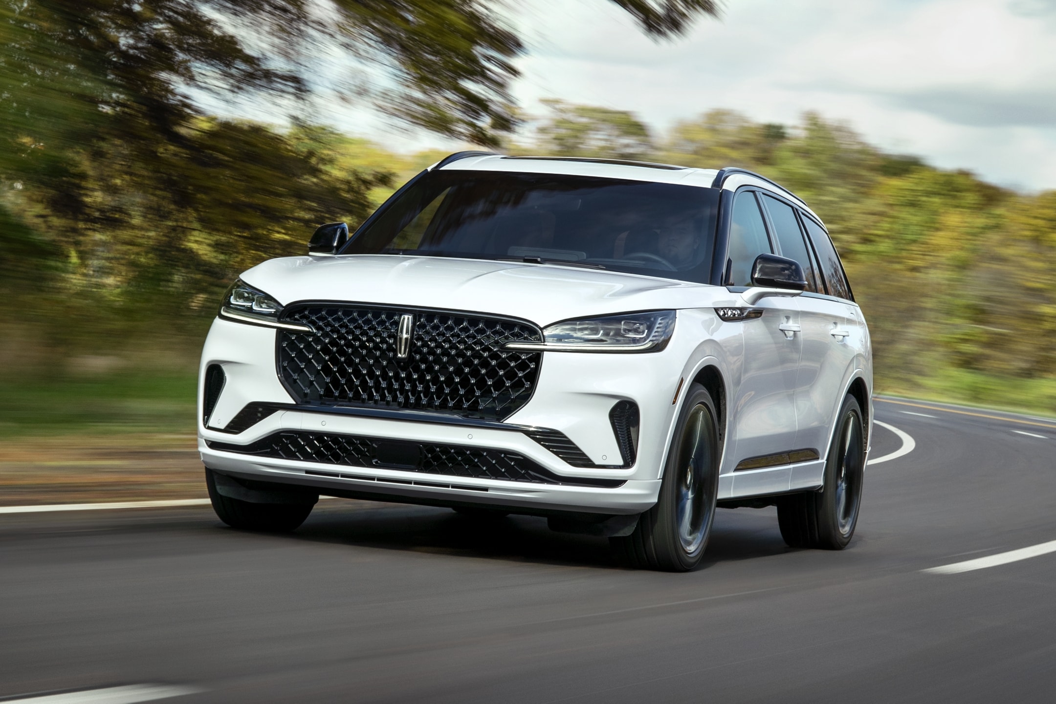 Introducing The New 2025 Lincoln Aviator® Three-Row Midsize Luxury SUV
