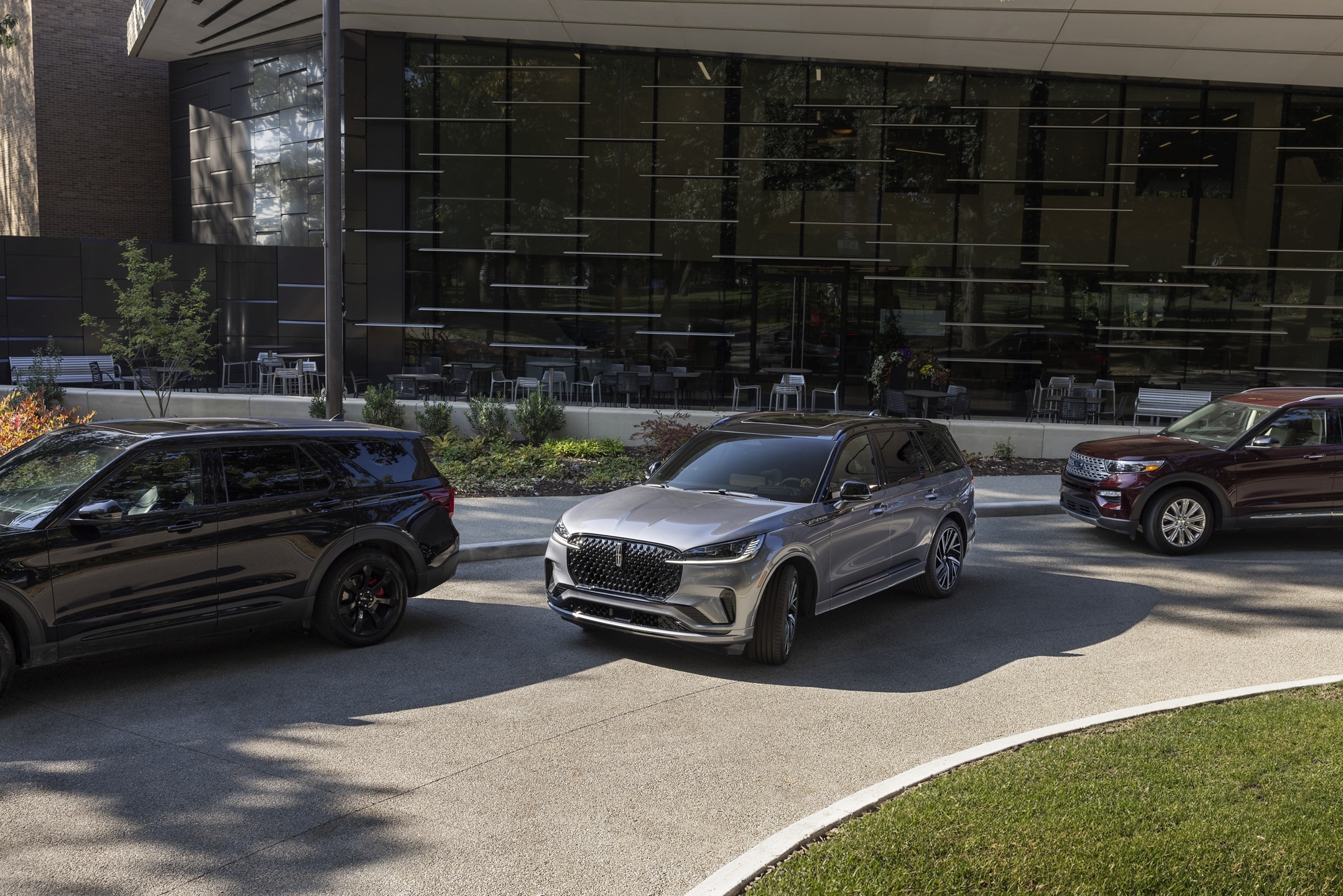 Introducing The New 2025 Lincoln Aviator® ThreeRow Midsize Luxury SUV