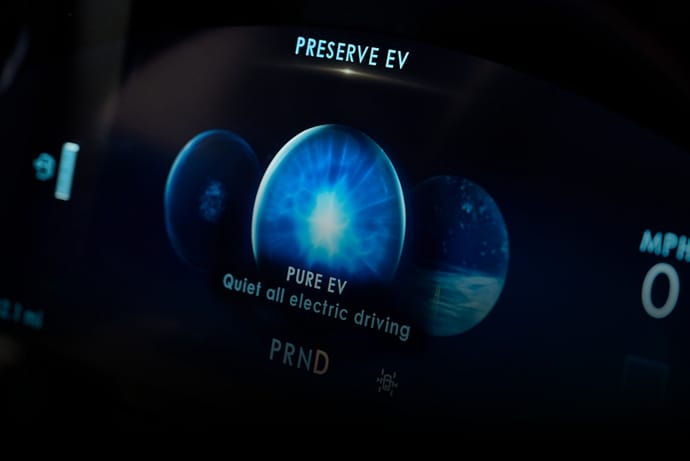 The drive modes shown inside the 2025 Lincoln Corsair.