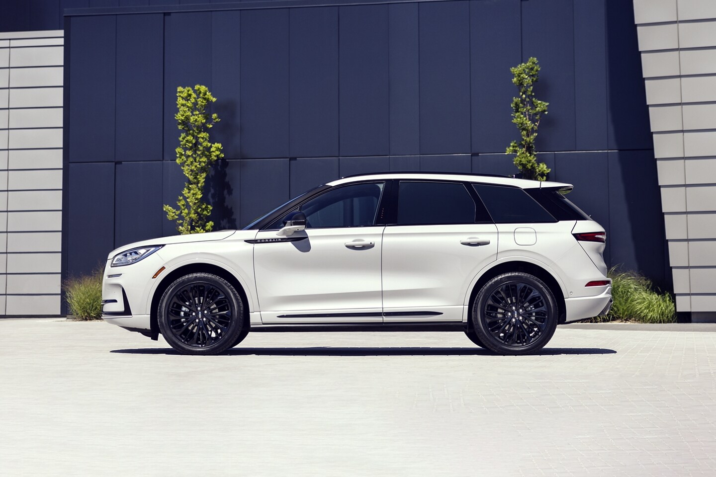 A profile view of a 2026 Lincoln Corsair® SUV showing off sleek lines