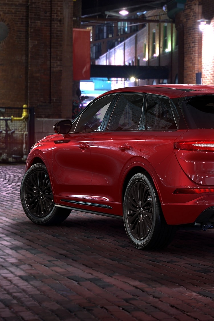 A 2026 Lincoln Corsair® SUV premiere model is shown with the available Jet Appearance Package.