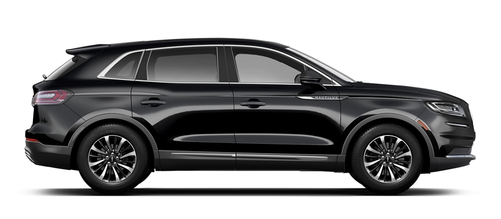 Una SUV Lincoln Nautilus® Reserve 2023 en plateado radiante