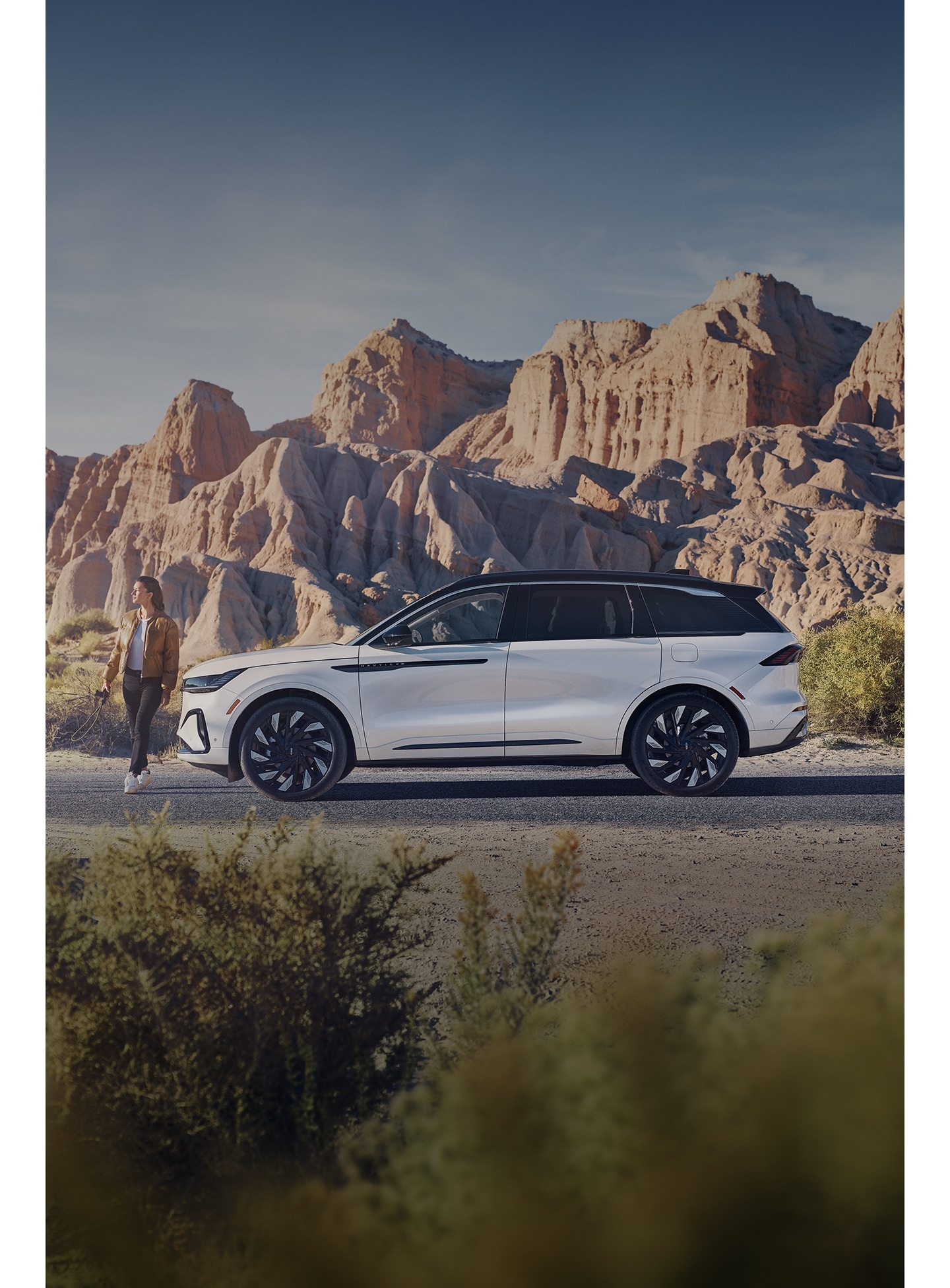 The 2024 Lincoln Nautilus parked in the desert.