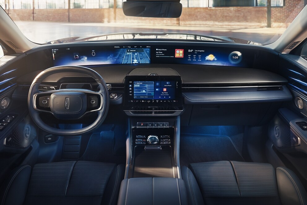 The driver of a 2025 Lincoln Nautilus® SUV is shown interacting with the new Lincoln Digital Experience