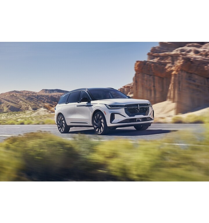 2025 Lincoln Nautilus® SUV Photo & Video Gallery