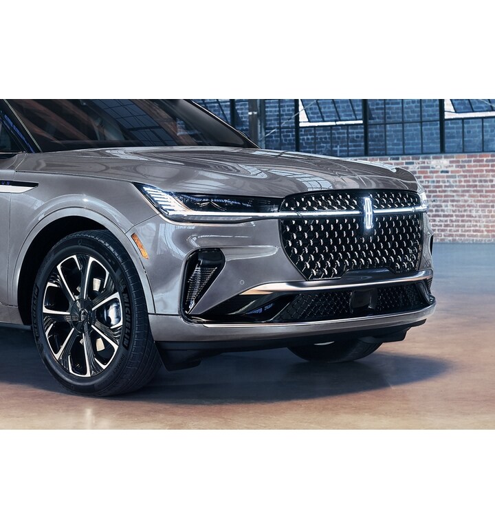 2025 Lincoln Nautilus® SUV Photo & Video Gallery