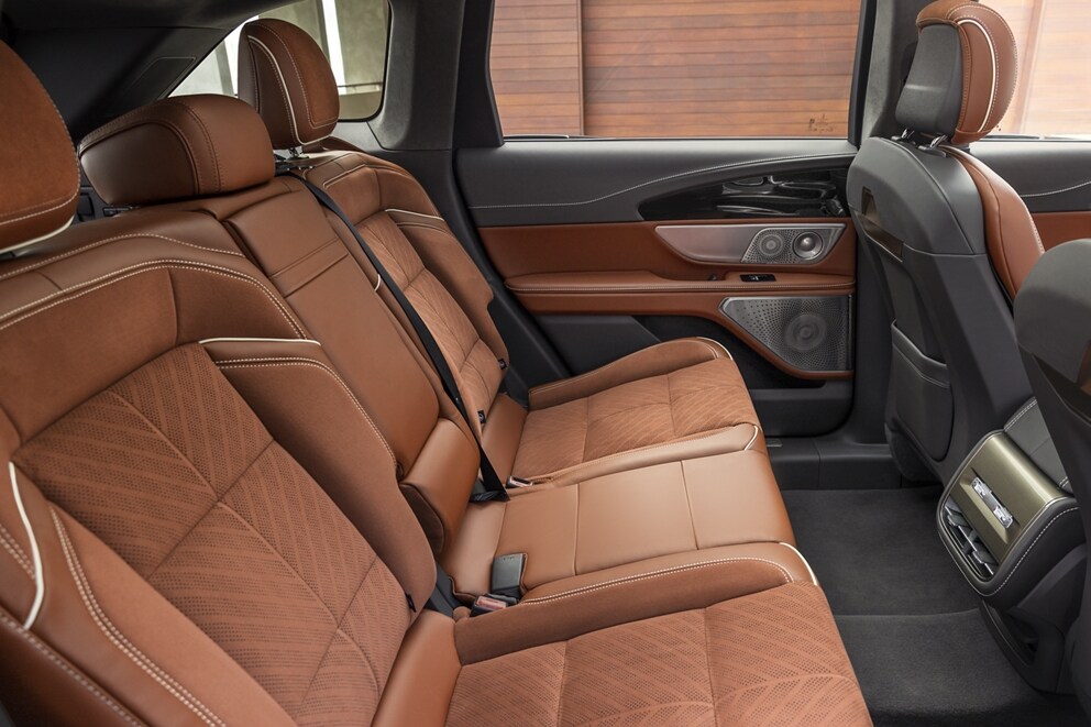 2025 Lincoln Nautilus® SUV Reserve Detailed Specifications