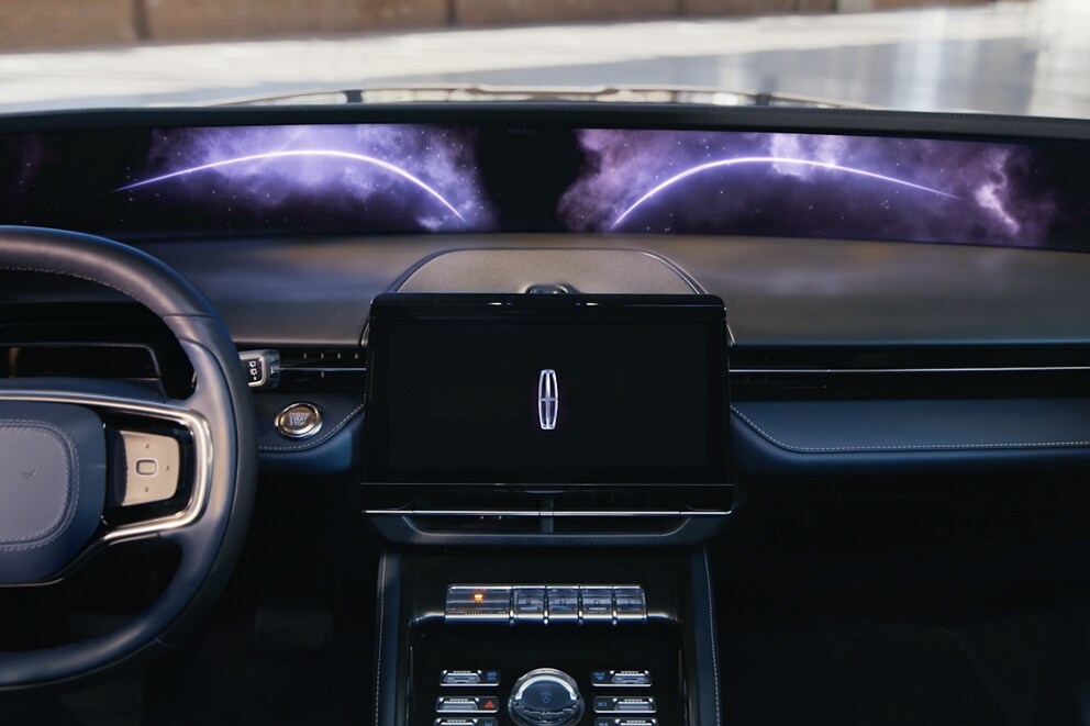 Especificaciones detalladas de la SUV Lincoln Nautilus® Black Label 2025