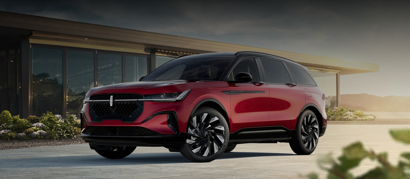 A 2026 Lincoln Nautilus® SUV with clickable hot spots with more feature information