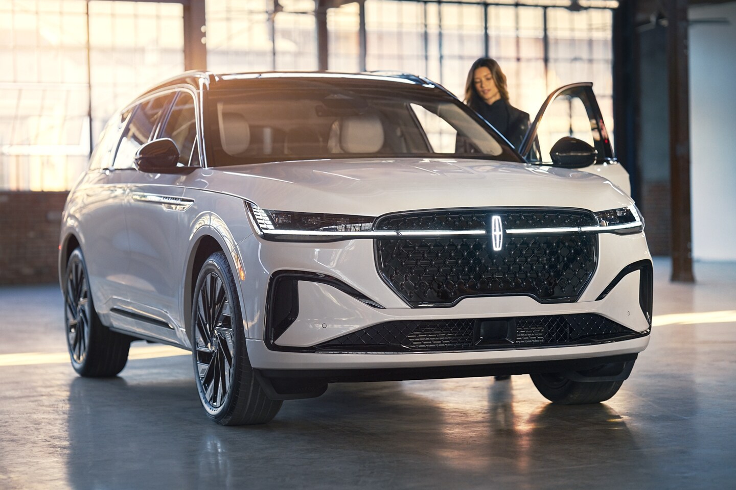 The Full LED Headlamps of a 2026 Lincoln Black Label™ Nautilus® SUV