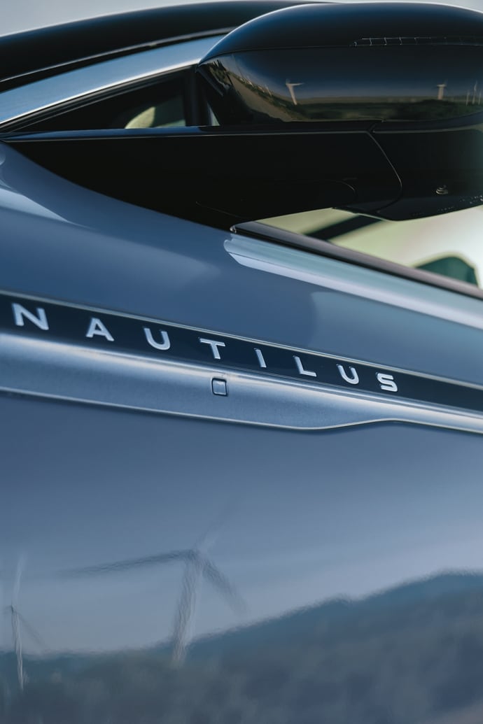 A close up of the 2026 Lincoln Nautilus® side badging