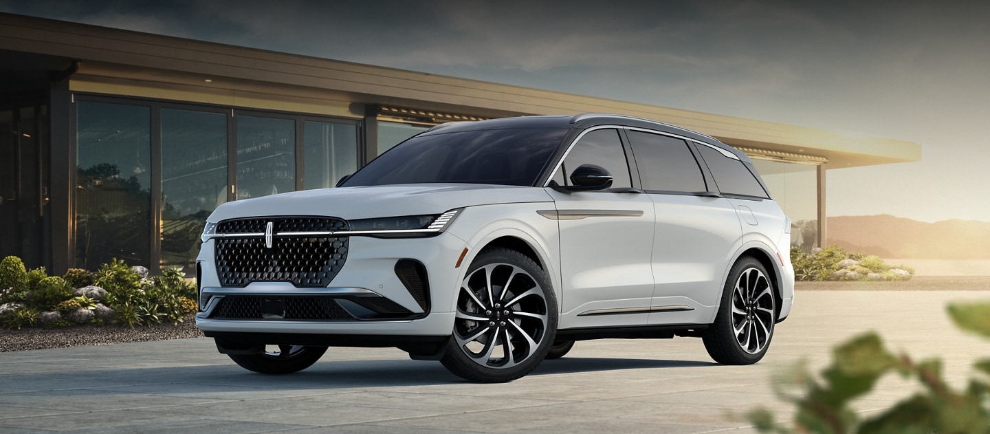 A 2026 Lincoln Black Label™ Nautilus® SUV with clickable hot spots with more feature information