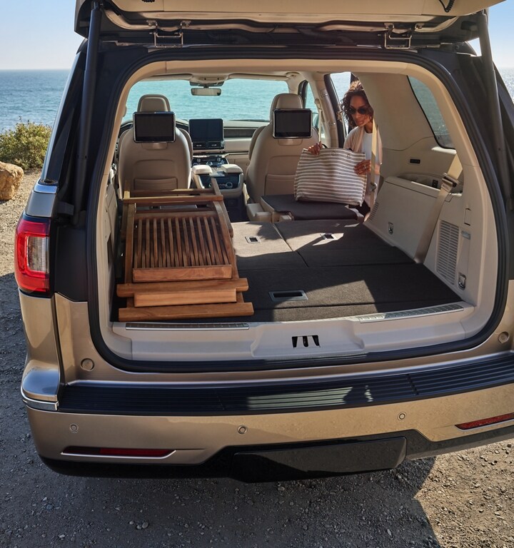 2021 Lincoln Navigator Large Luxury Suv