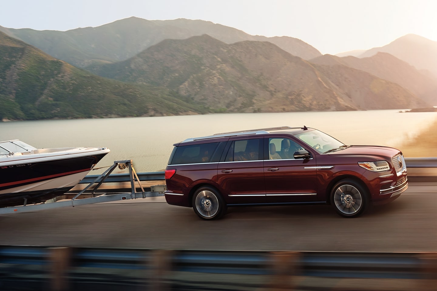 How Much Can the Lincoln Navigator Tow? St. Louis Park Lincoln