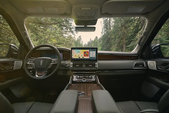 The front cabin of a 2023 Lincoln Black Label Navigator® SUV shows off calming design.