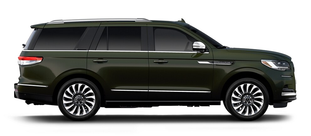 A profile of a 2023 Lincoln Black Label Navigator® SUV in Manhattan Green.