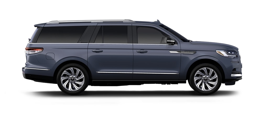 A profile of a 2023 Lincoln Navigator® Reserve L model in Ocean Drive Blue.