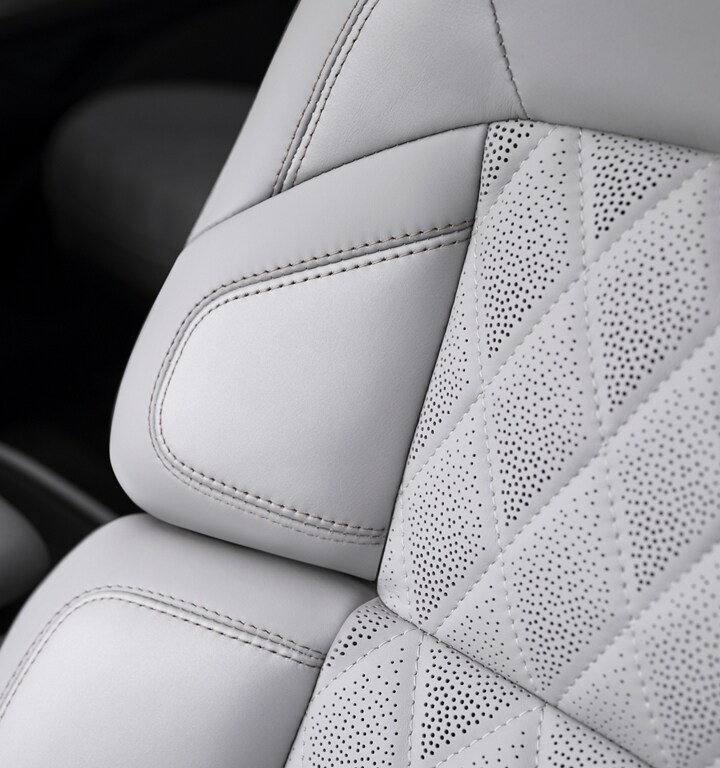 The front seats of the Atmospheric theme