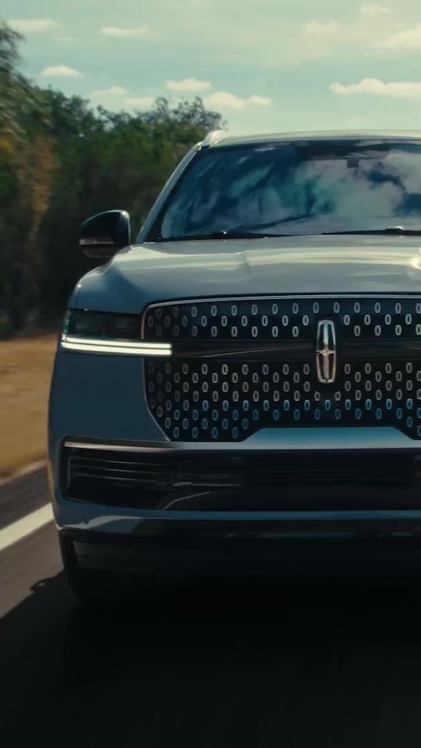 2027 Lincoln Navigator® Three-Row Large Luxury SUV